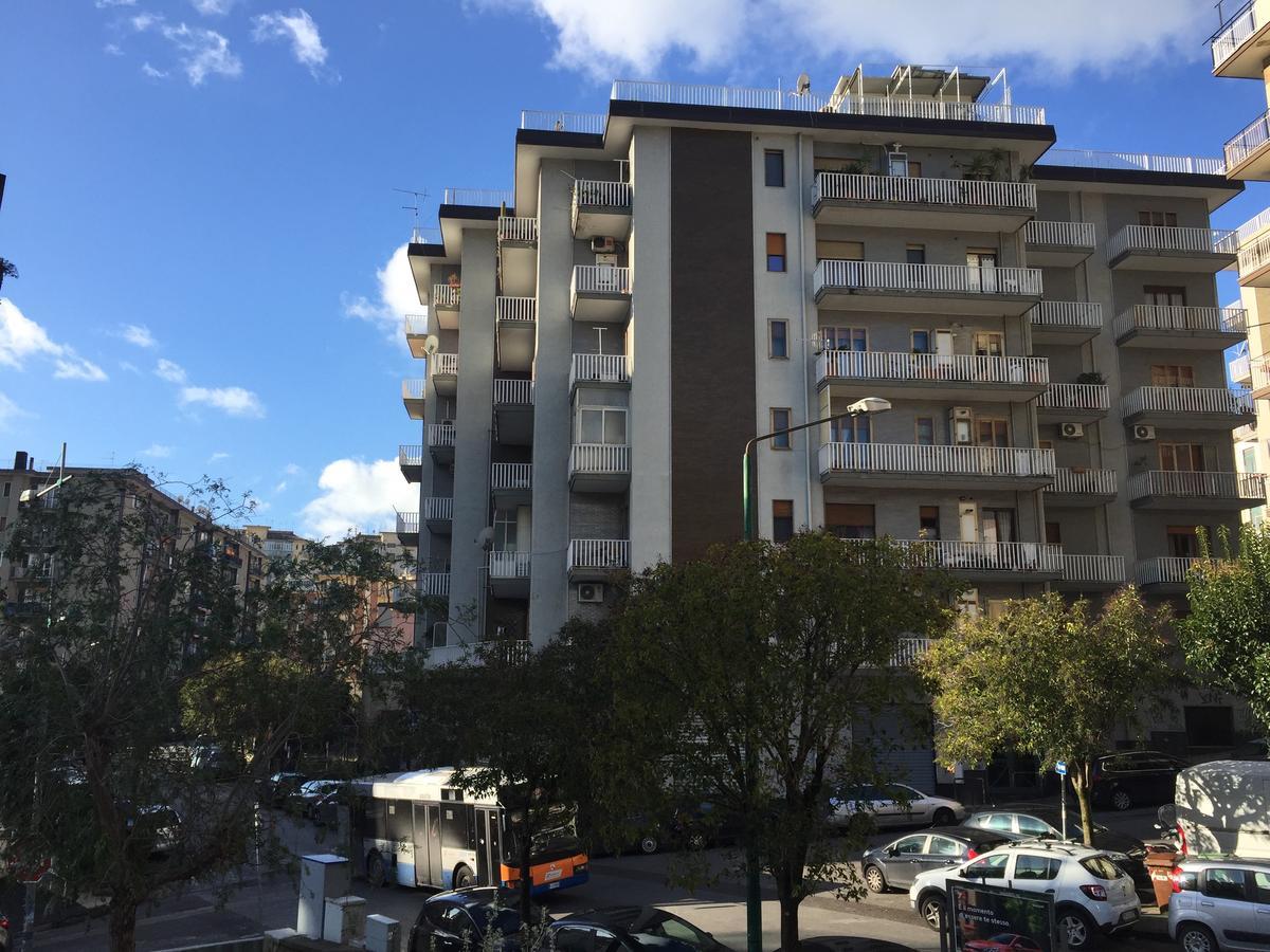 Smart B&B Salerno Buitenkant foto
